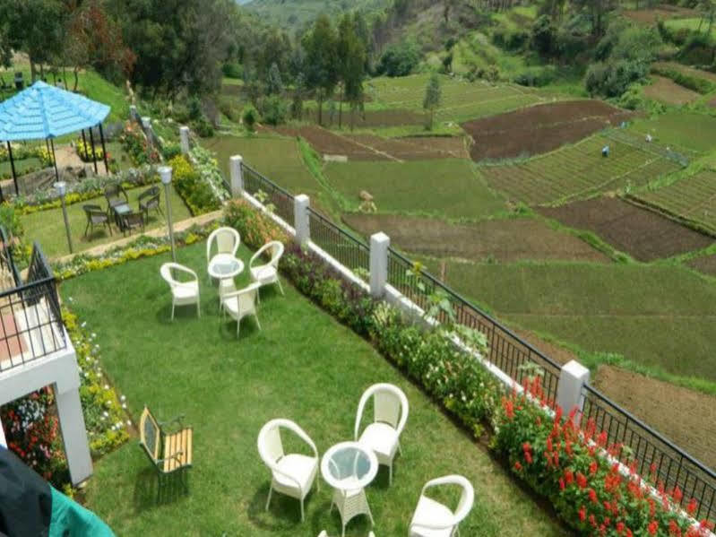 Mount N Mist Hotel Nainital Esterno foto